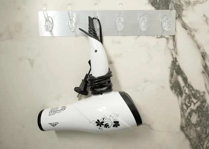 Sea View-sunlit Coast