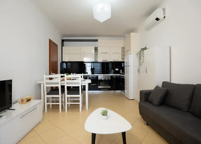 Sea View-sunlit Coast Durrës