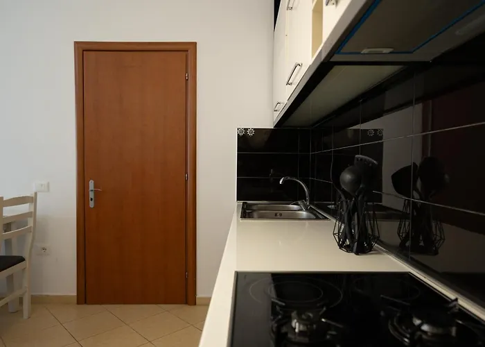 Sea View-sunlit Coast * Durrës