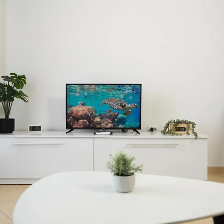 Sea View-sunlit Coast Apartment Durrës